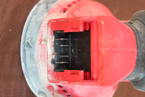 Bauer outlet milwaukee battery